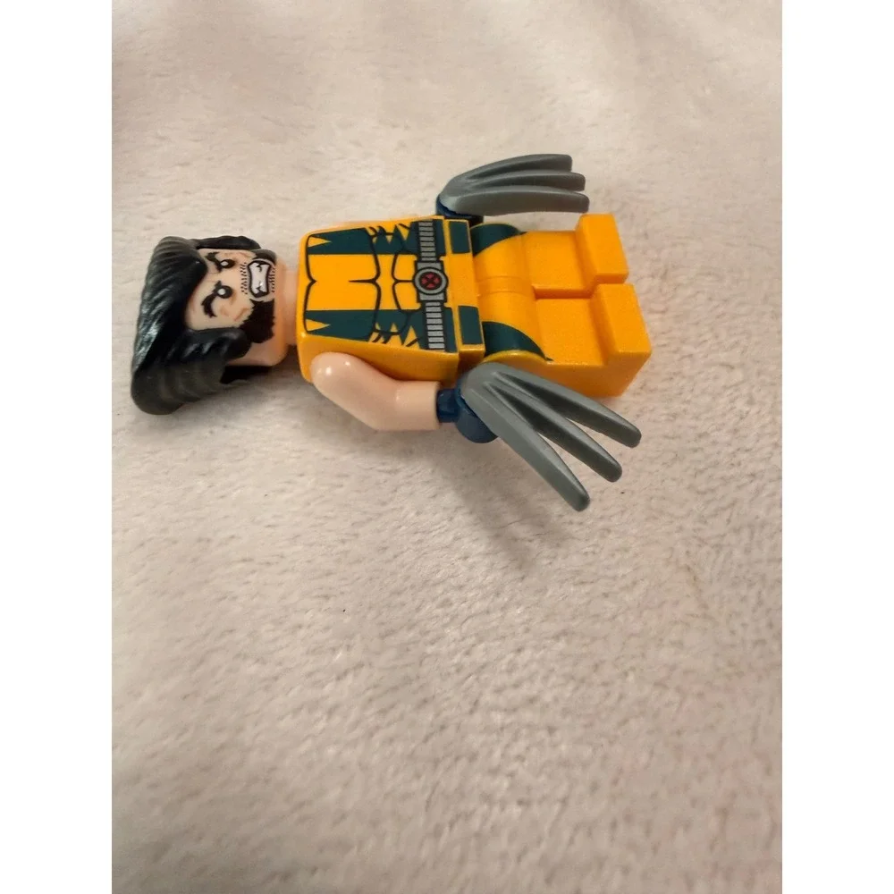 LEGO Marvel Super Heroes Wolverine Minifigure sh032 Yellow Suit X-Men Logan